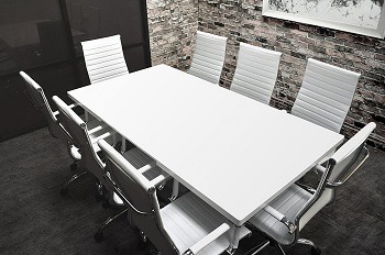 SOLIS Lucidum Conference Table