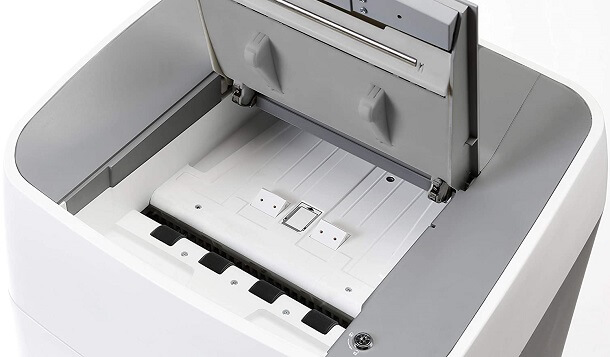 auto feed tray of a paper shredder