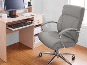 office chair for wide hips