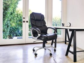 black-ergonomic-office-chair