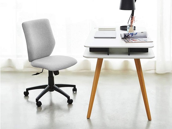 minimalist-desk-office-chair