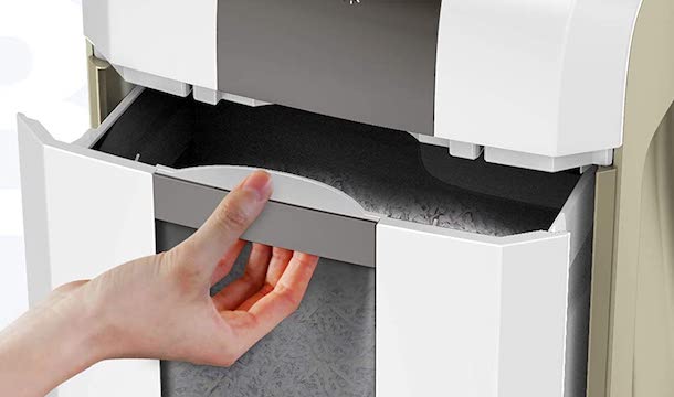 How Do You Empty A Paper Shredder Without Making A Mess?