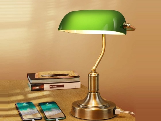 desk lamp with shade