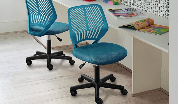 Yaheetech Students Cute Desk Chair Low-Back review